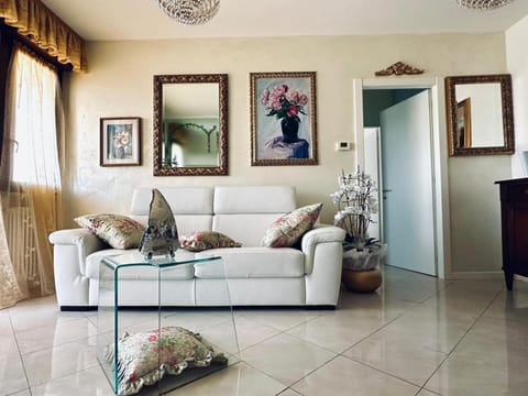 Casa di Alice Apartment in Parma