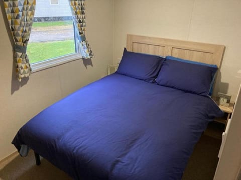 Blackpool Static Caravan Marton Mere Campground/ 
RV Resort in Blackpool