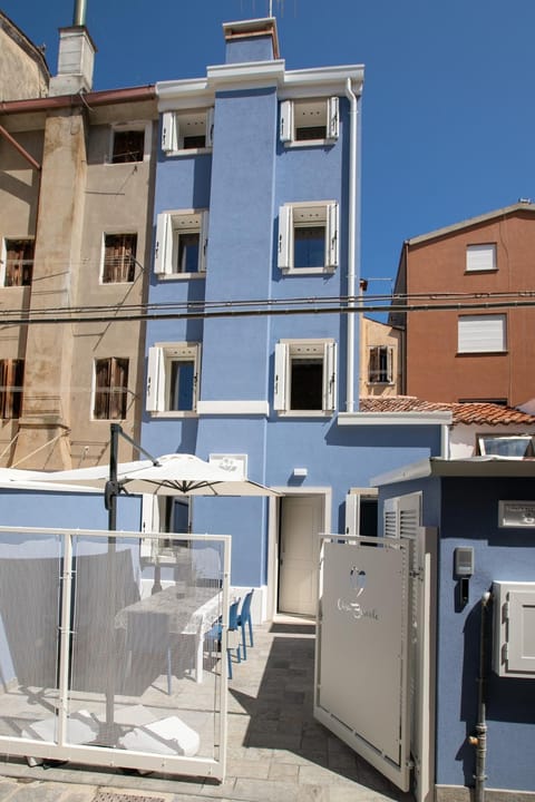 Property building, Balcony/Terrace