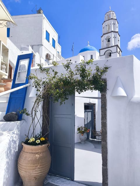 Property building, Day, Landmark view