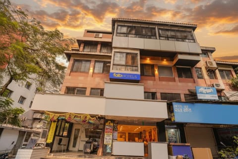 Property building, Facade/entrance