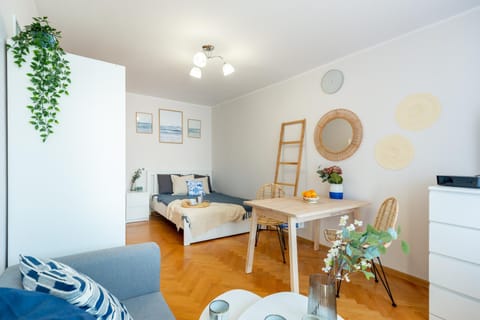 Seating area, Bedroom