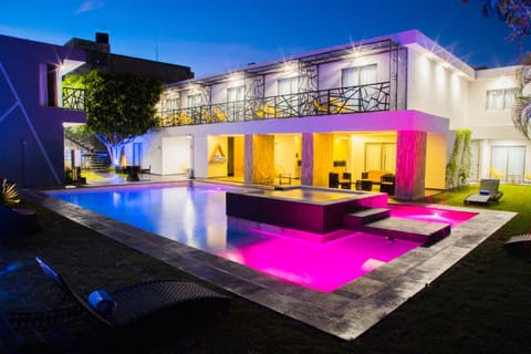 Night, Pool view