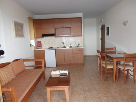 Ravdoucha Beach Studios Apartment in Crete