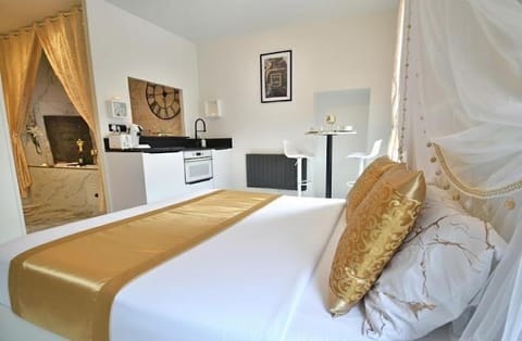 Jacuzzi Romantique 15 min Etretat 3 Apartment in Normandy