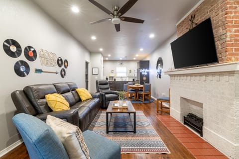 TV and multimedia, Living room
