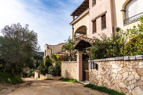 Casa Matilda Villasimius, 7 posti, 3 stanze, doppio giardino Apartment in Villasimius