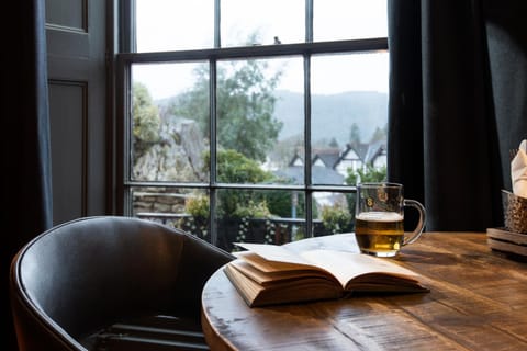 Restaurant/places to eat, View (from property/room), Lounge or bar, Seating area