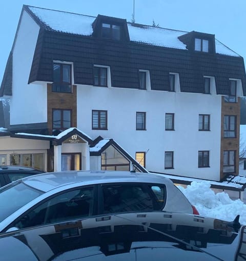 Kraljev Konak Apartment hotel in Serbia