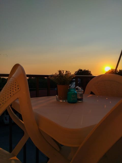 View (from property/room), Balcony/Terrace, Sunset