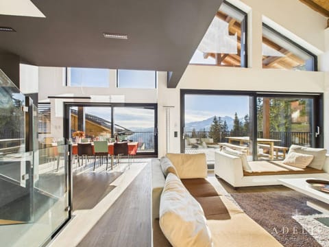 Luxueux chalet avec piscine, sauna et parking à La Rosière pour 10 personnes - FR-1-398-633 Chalet in Montvalezan