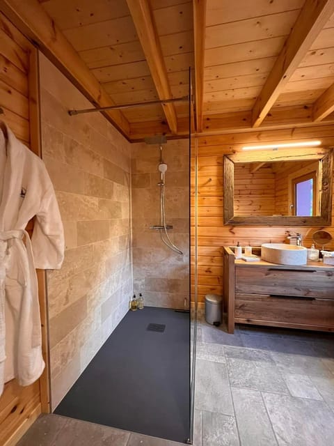Chalet Le Montagnard SPA & SAUNA - Lits faits - Serviettes - Peignoirs - Ménage inclus House in Gérardmer