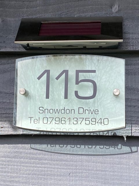 SNOWDON LODGE - GLAN GWNA HOLIDAY PARK CAERNARFON - Luxury Family Lodge House in Wales