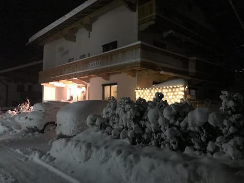 Property building, Winter