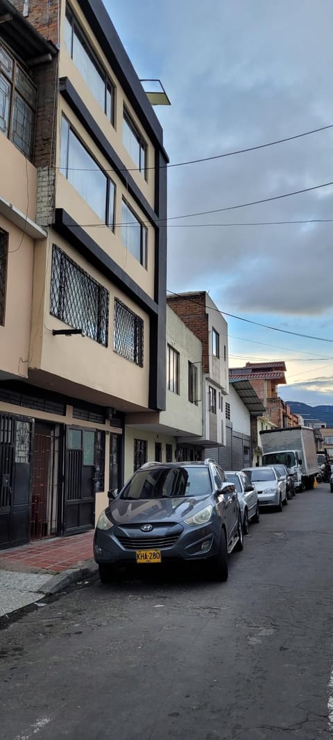Neighbourhood, Street view