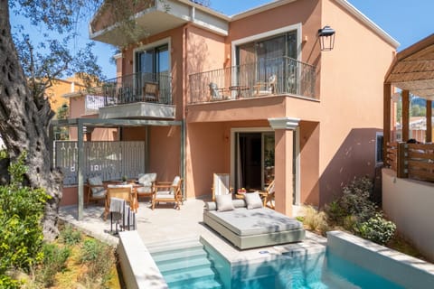 Patio, Pool view, sunbed