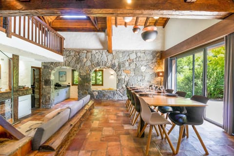 Chalet Les Praz - 280sqm - Sauna Cinema Fitness - 5 Bedrooms in Heart of Les Praz - By Cozee Rentals Chalet in Chamonix