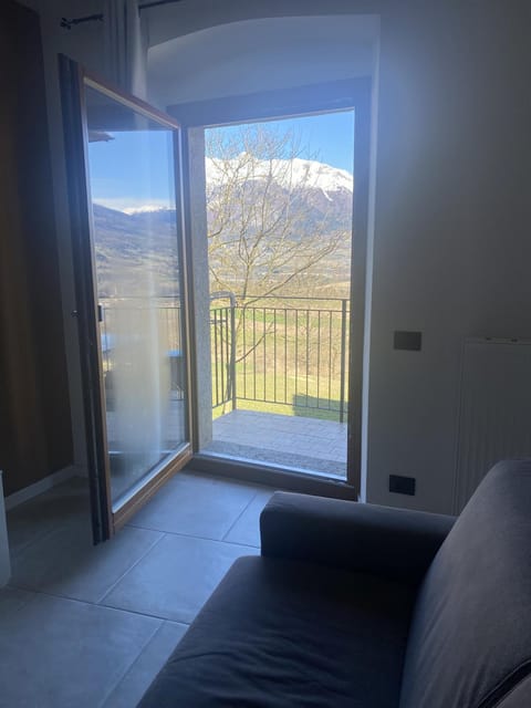 Natural landscape, Living room, Mountain view