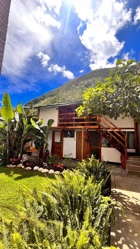 Property building, Day, Natural landscape, Garden, Garden view, Mountain view