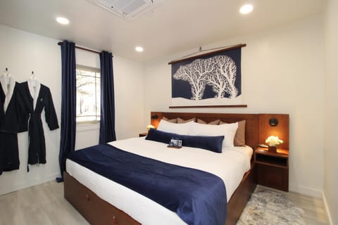 Bed, Bedroom