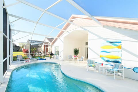 Swimming pool, Swimming pool