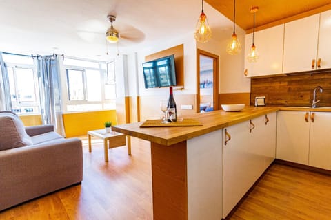 Kitchen or kitchenette, Living room