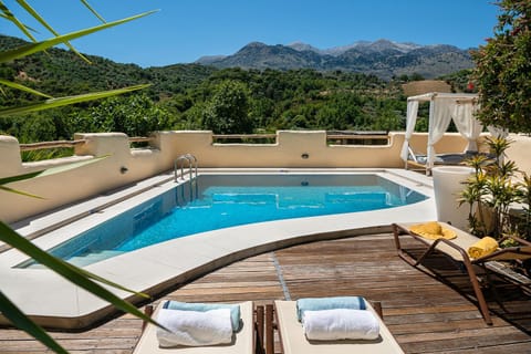 Natural landscape, Mountain view, Swimming pool, sunbed