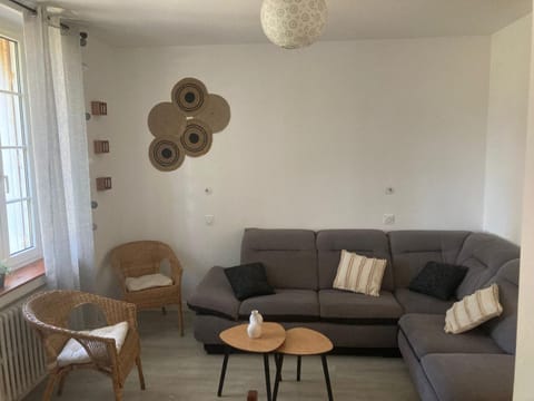 Manoir en Pierre Chartres Bed and Breakfast in Chartres