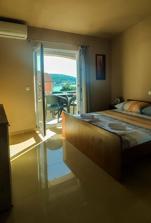 Bed, Balcony/Terrace