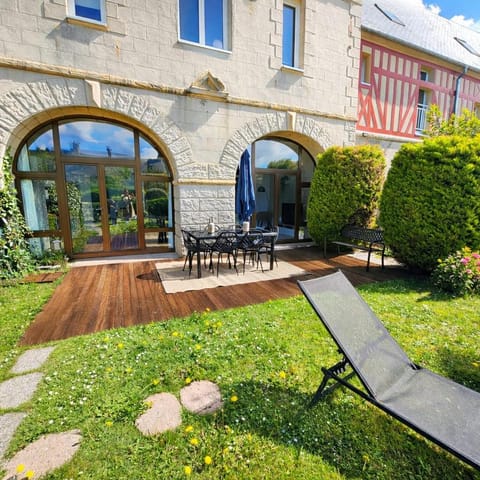 Patio, Spring, Garden