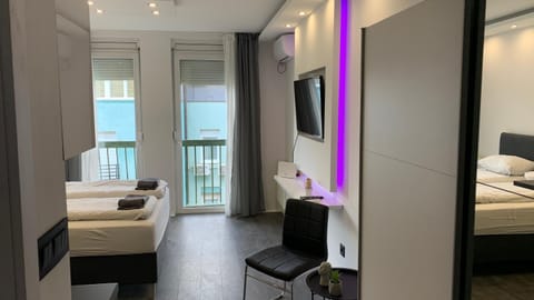 TV and multimedia, Photo of the whole room