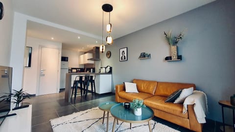 Le Continental Beau T2 plein centre + parking Apartment in Annecy