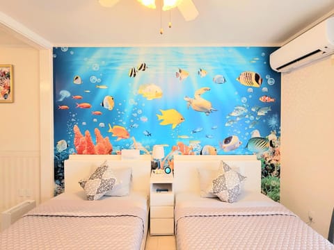 Bed, Photo of the whole room, Bedroom, air conditioner