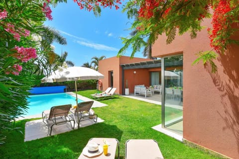 Day, Solarium, Swimming pool
