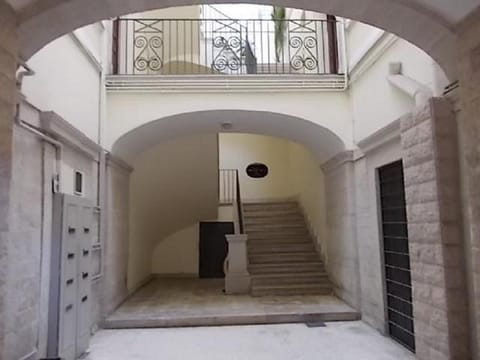 Facade/entrance, Facade/entrance