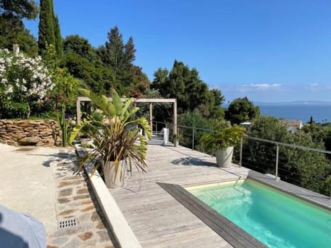 Petit coin de paradis House in Rayol-Canadel-sur-Mer