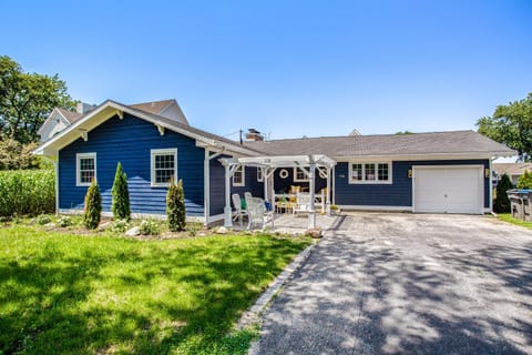 Surf's Up House in New Buffalo