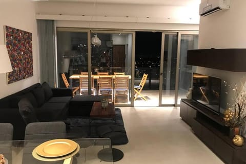 Living room, Lounge or bar