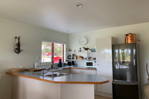 Coffee/tea facilities, minibar, pet friendly, stove, toaster