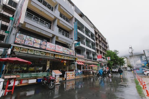 Property building, Street view