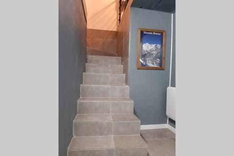 Wool INN Le 32 House in Île-de-France