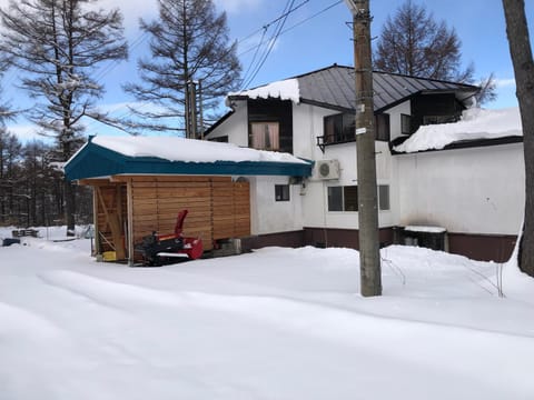 Property building, Winter
