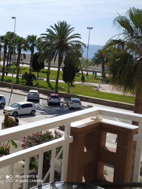 Balcony/Terrace, Street view