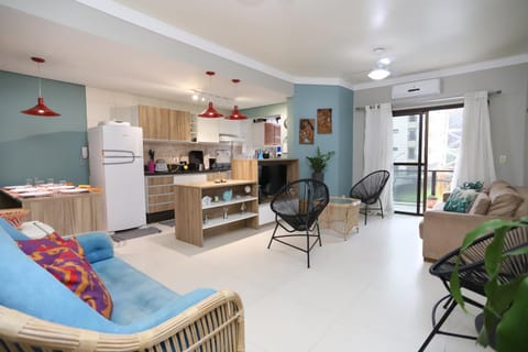 Communal lounge/ TV room, TV and multimedia, Living room, fireplace, fireplace, air conditioner, air conditioner