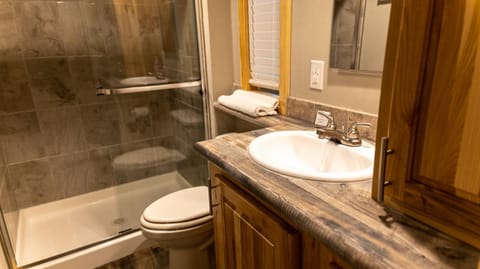 Moon River Ranch Nature lodge in Texas