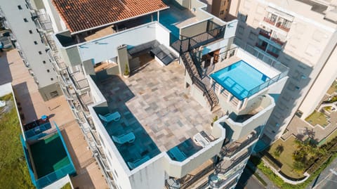 Bird's eye view, Swimming pool