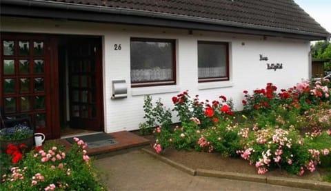 Haus Halligblick, Ferienwohnungen am Wattenmeer, Whg Langenneß Apartment in Dagebüll