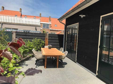 D'n Wasschappelsen Engel Windkracht 11 House in Westkapelle