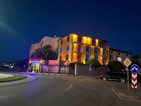 Property building, Street view, Location, Parking