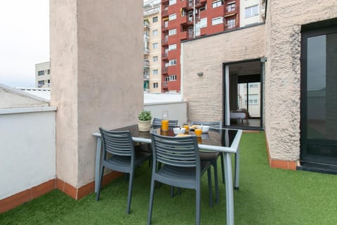 Chic and Modern Apartments in Gracia Apartment in Barcelona